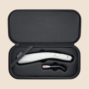 NWT Luminance RED Light Therapy Device Travel Case